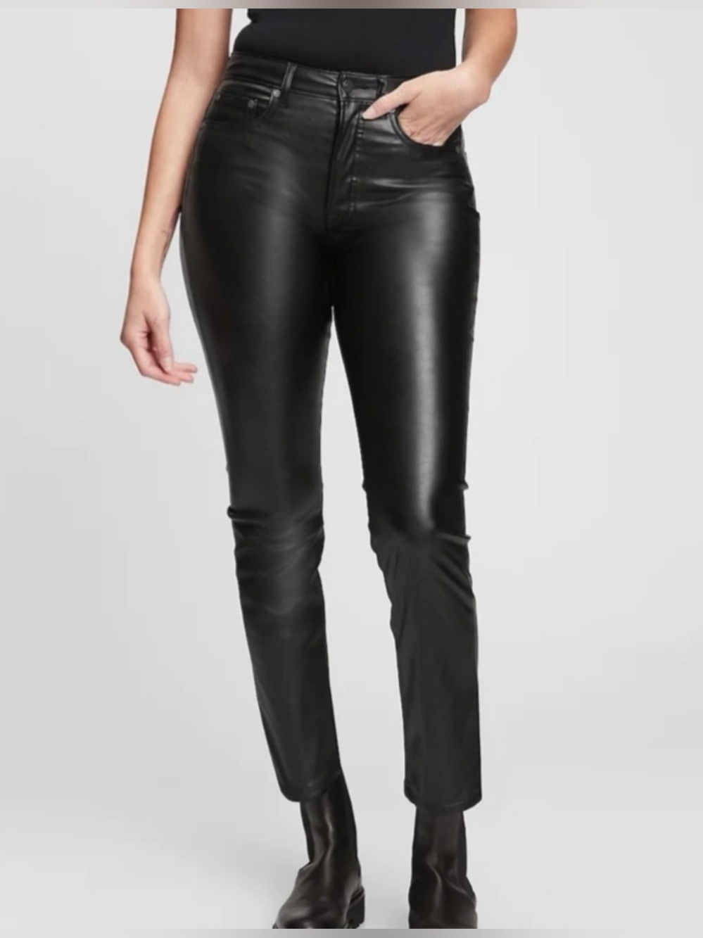 Gap Vintage Slim High Rise Faux Leather Pants in Black Women’s 28